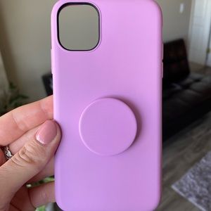 iPhone 11 otter box popsocket phone case